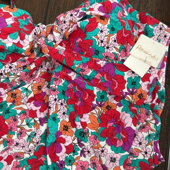 79. Raisins Cueve Aries Tankini Swim Top - Picture 3 of 3